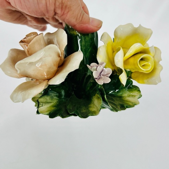 Vintage Capodimonte Handmade Porcelain Flower Candlestick Holder, Italy 1950’s - Picture 9 of 15